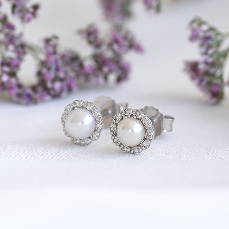 Silberne Halo-Ohrringe mit Diamanten und Perlen Arabella 78135