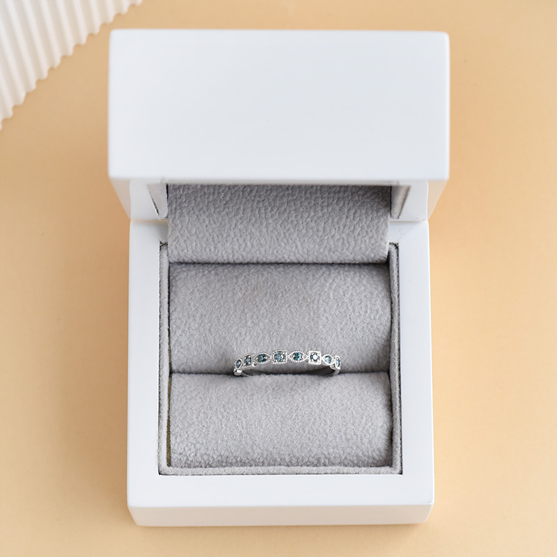 Goldener Memoire Ring mit blauen Diamanten Sanel 96305