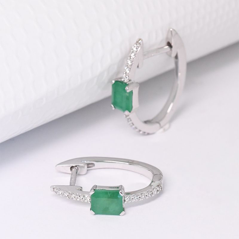 Creolen mit Diamanten und Smaragden Jade 116476