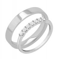 Eheringe aus Eternity-Ring mit Lab Grown Diamanten und einem breiten flachen Ring Rexanne