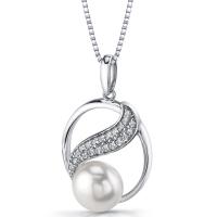 Silberne Halskette mit Perle und Zirkonia Kleio