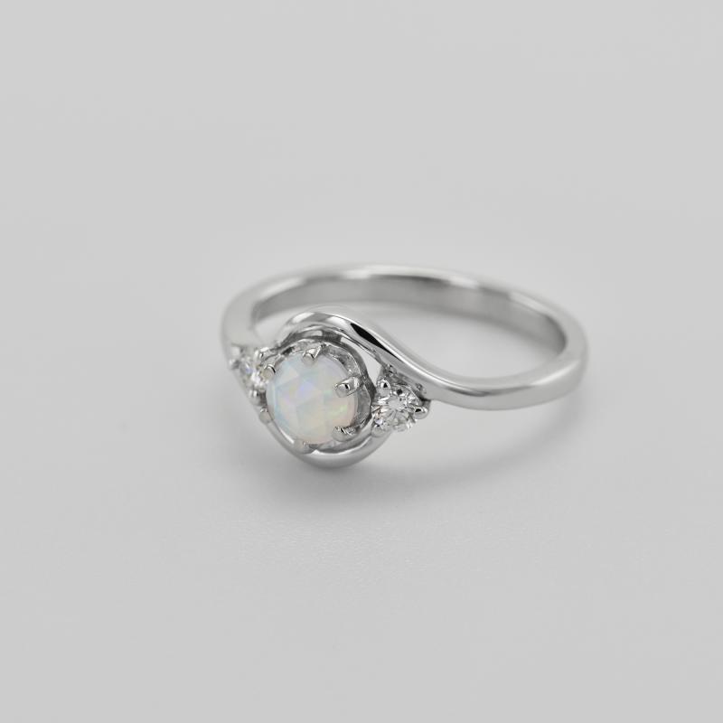 Goldener Verlobungsring mit Opal und Diamanten Eleie 29706
