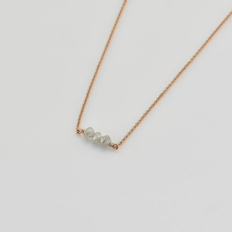 Goldener Choker mit Diamanten-Perlen Xanadie 37516