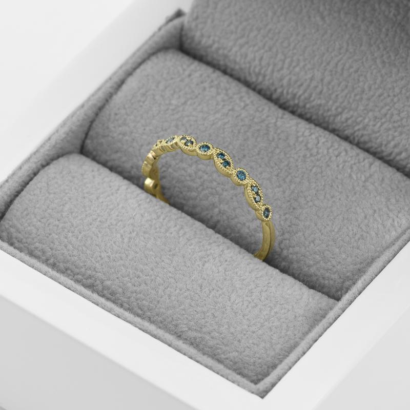 Ring aus Gold mit blauen Diamanten halbbesetzt Alkeso 46096