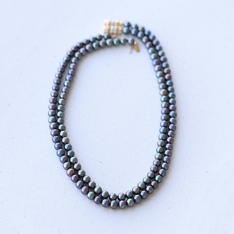 Goldene Perlenkette mit schwarzen Perlen Idhitri 58836