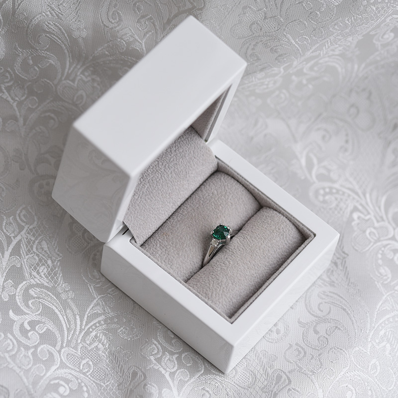 Smaragd Herz mit Diamant in Eppi-Geschenkbox 64186