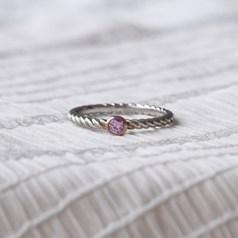 Romantischer Ring aus Silber mit rosa Saphir Ember 65286