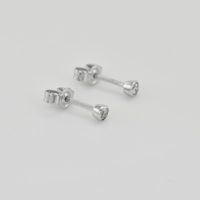 Minimalistische Bezel Ohrringe aus Platin mit Diamanten Tofine 71046