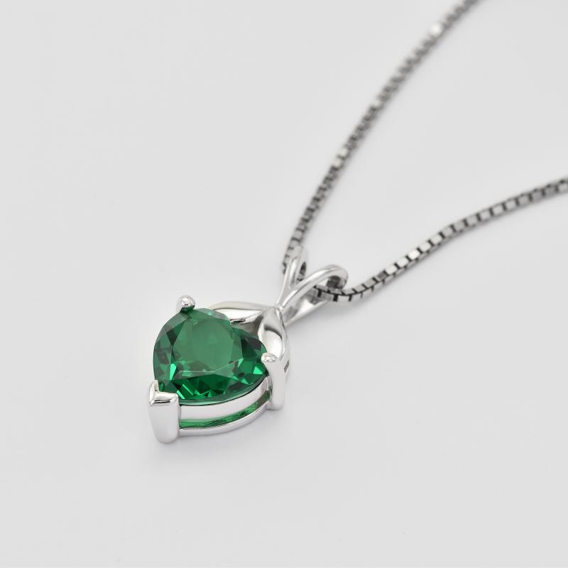 Silberne Kette mit simuliertem Smaragd-Herz Myra 74546