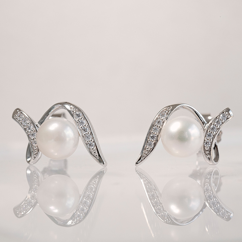 Silberkollektion mit Perlen und Zirkonia Menmoli 121837
