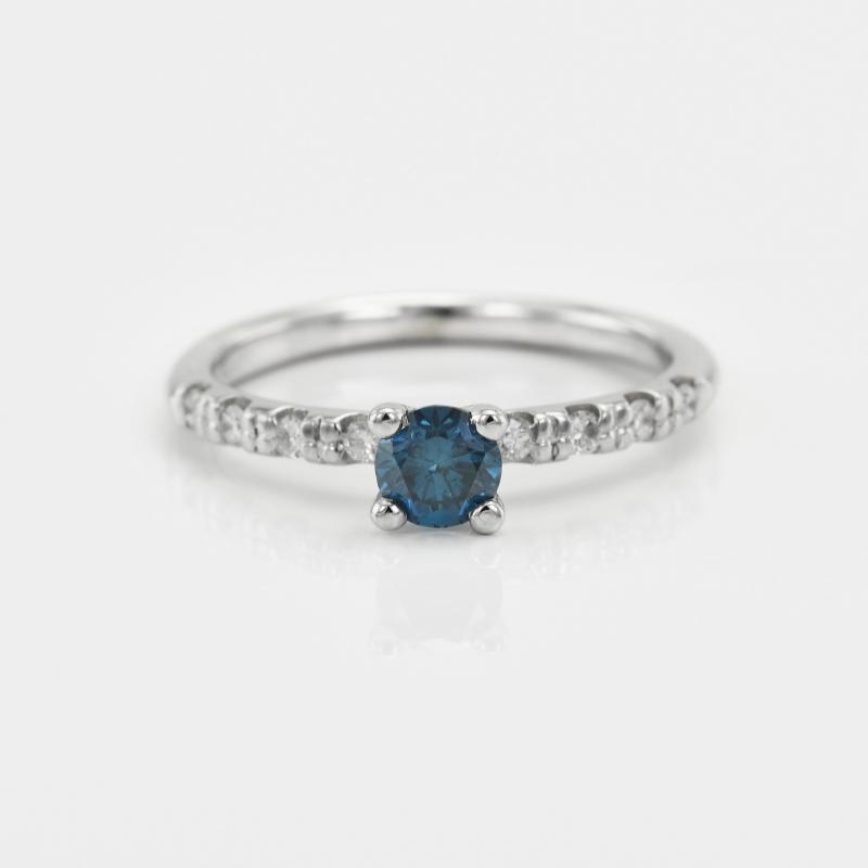 Ring mit blauem Diamanten und Seitendiamanten 18947