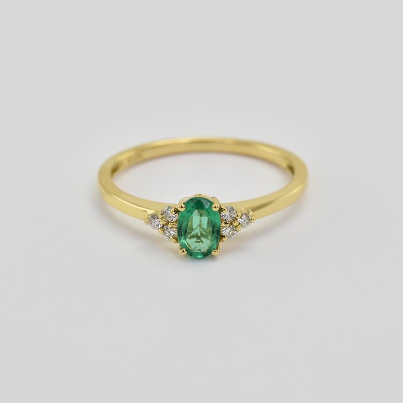Ring aus Gelbgold mit Smaragd 25637
