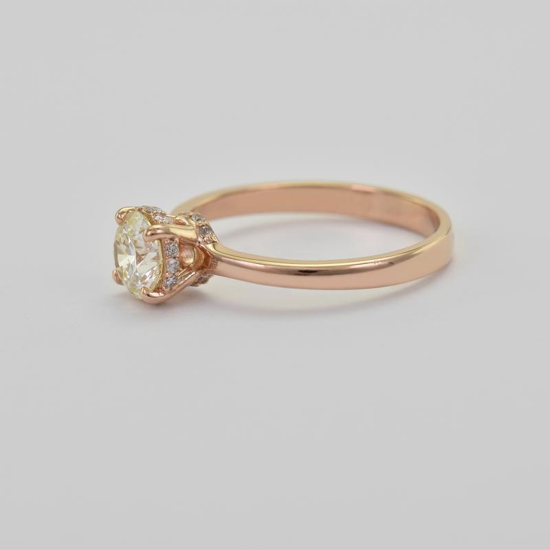Klassischer goldener Verlobungsring mit Diamant Xela 35167