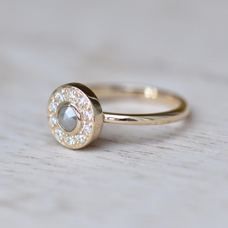 Goldener Halo-Ring mit Diamanten im Rosenschliff Estella 44207
