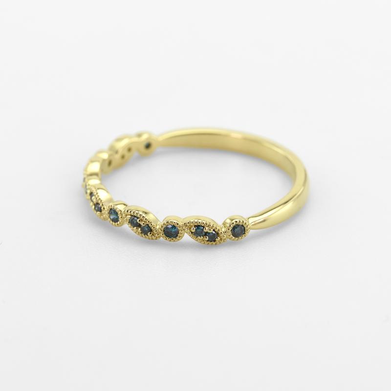 Ring aus Gold mit blauen Diamanten halbbesetzt Alkeso