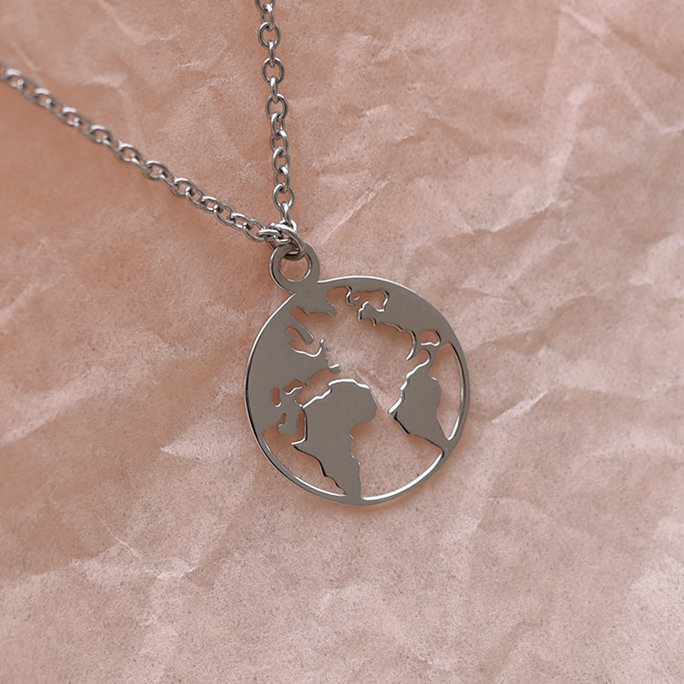Minimalistische Silber-Halskette mit Weltkarte Travel 61637