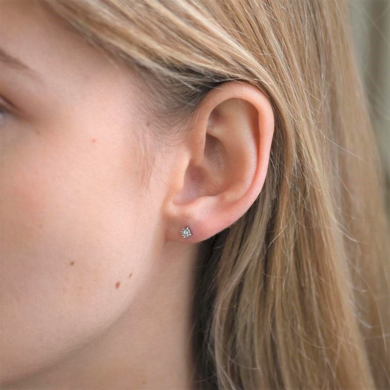 Ohrringe mit Lab Grown Diamanten und Auswahl des Karatgewichts Dommila 104518