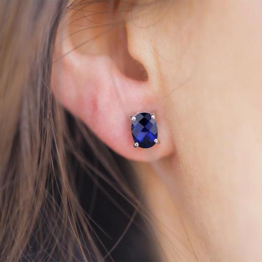 Silberne Ohrringe mit blauen Saphiren Jula 13948