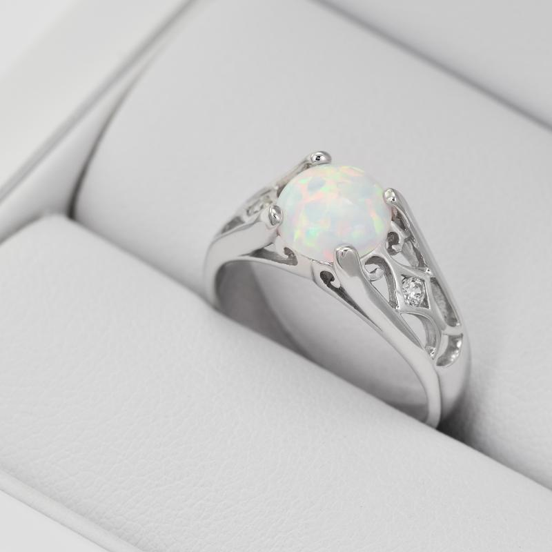 Ring aus Silber mit ovalem Opal und Zirkonia Wyla 28128