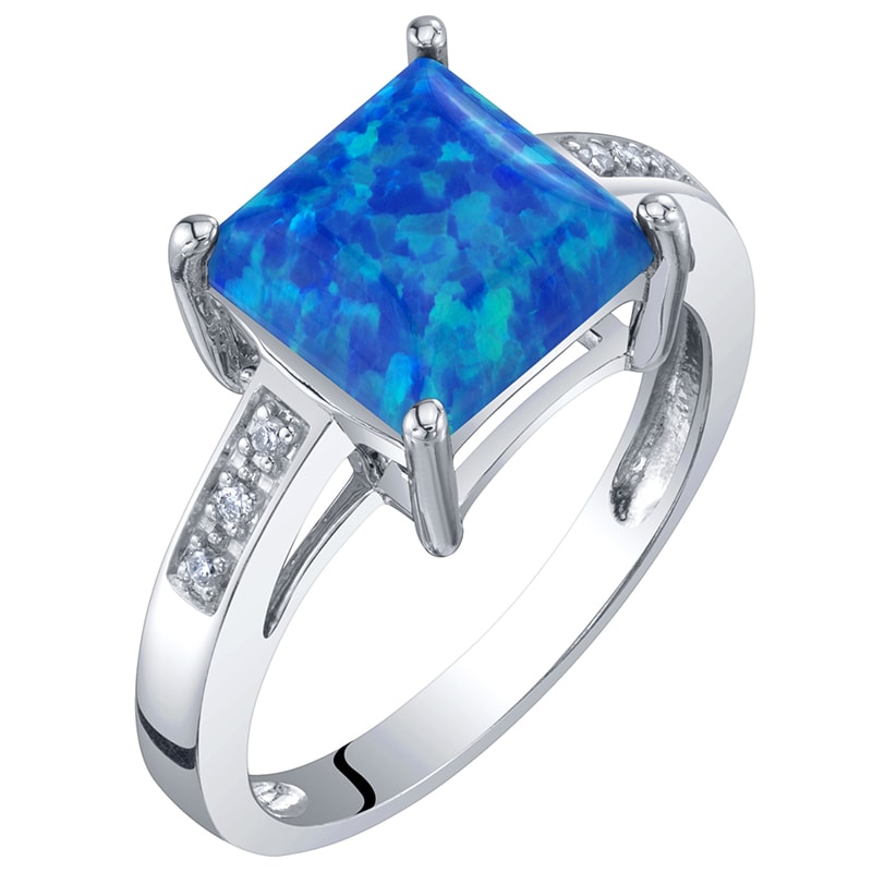 Goldring mit blauem Opal
