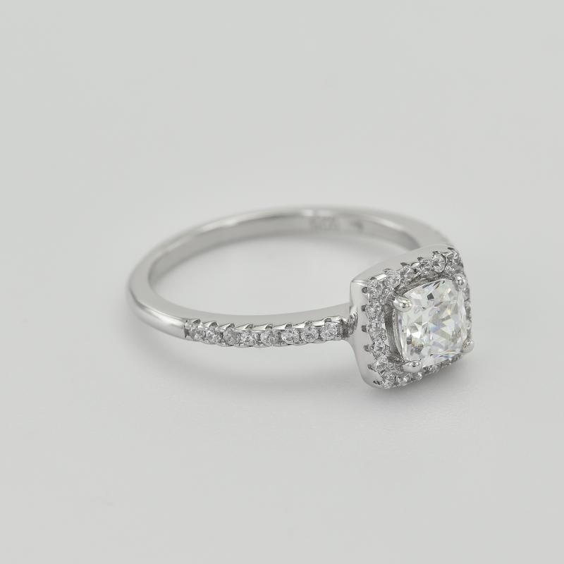 Verlobungsring mit Kissen-Diamant Levy 36388