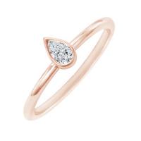 Goldener Ring mit IGI zertifiziertem 0.22kt Pear Diamanten Tillo