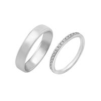 Eheringe aus Eternity-Ring mit Lab Grown Diamanten und einem breiten Komfort-Ring Lang