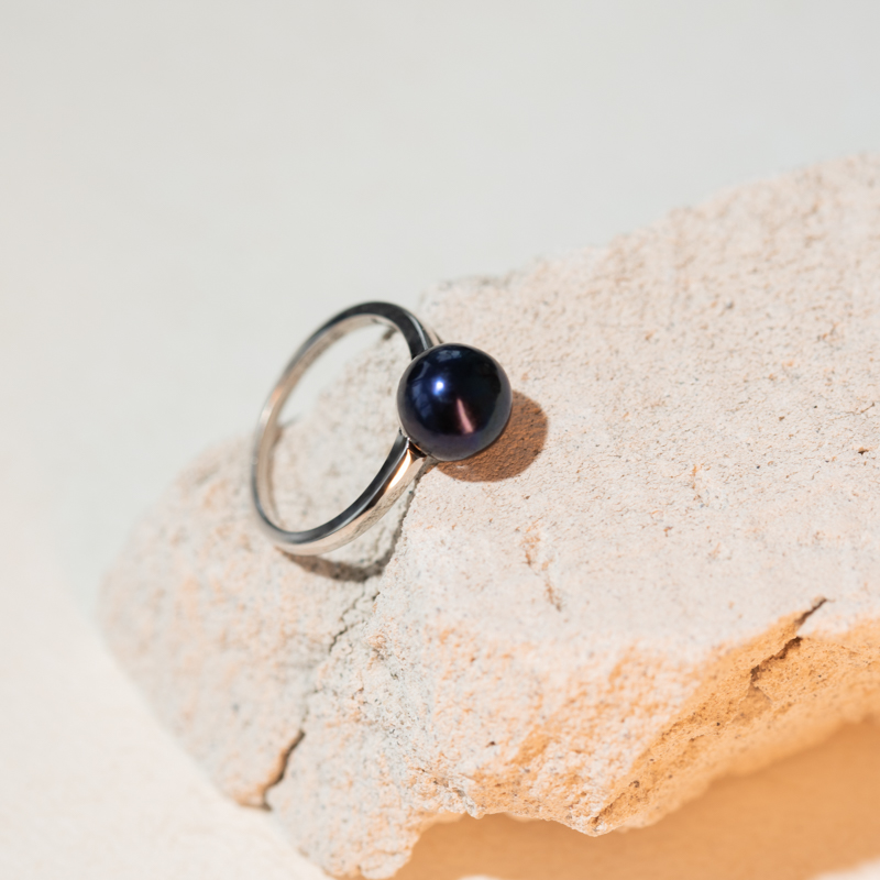 Silberner Ring mit schwarzer Perle Eleanor 104669
