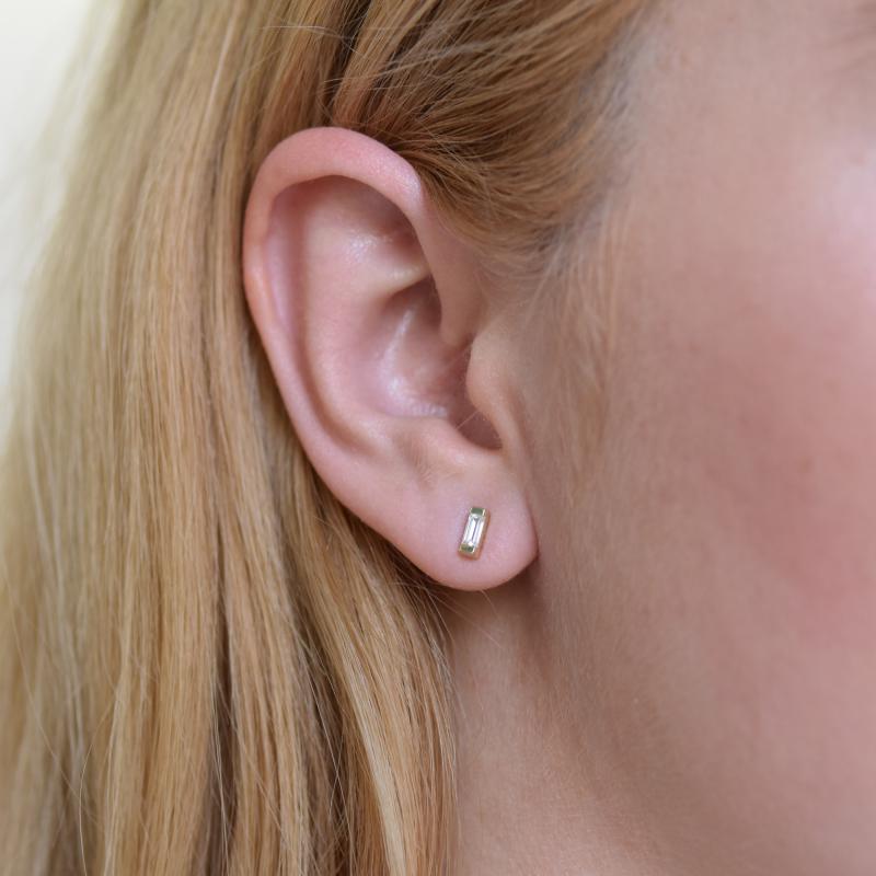 Minimalistische Ohrringe mit Baguette Saphiren Reilly 20709