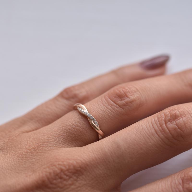 Goldener Twist-Ring mit Diamanten Malea 22679