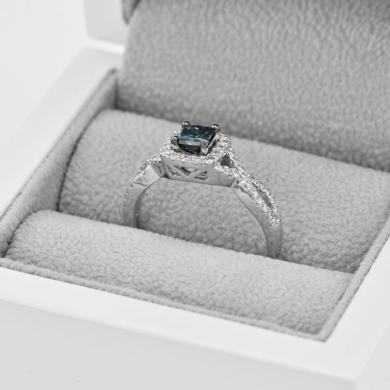 Ring mit blauem Diamanten 35709