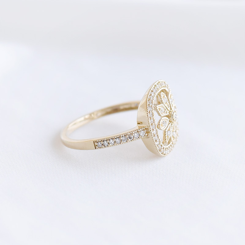 Goldener Ring mit Diamantenblüte Liliane 93079